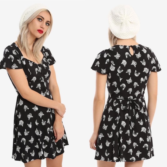 Hot Topic Dresses & Skirts - Cat Print Romper Button-Front Dress Black and White Pockets Small